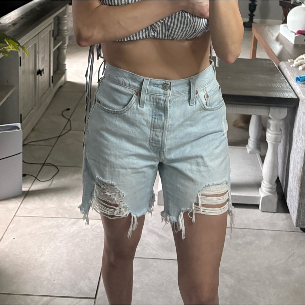 Levi 501 Midi Shorts